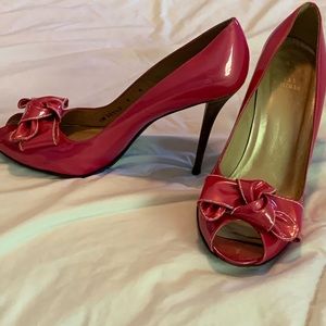 Stuart Weitzman shimmer pink pump!